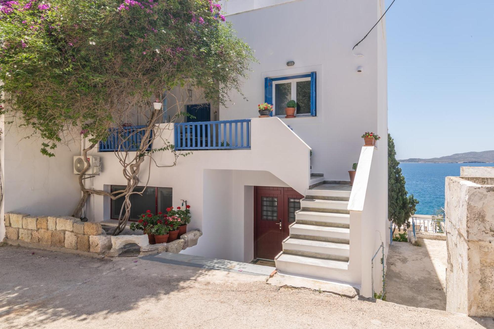 Vitalis Residences - Haven Suites Adamantas  Esterno foto