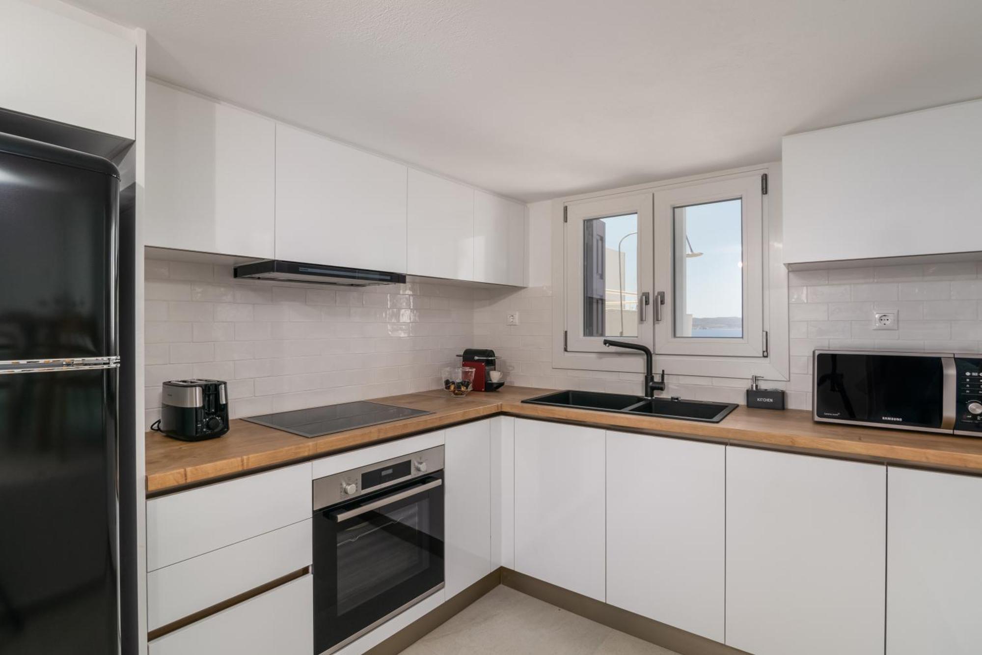 Vitalis Residences - Haven Suites Adamantas  Esterno foto