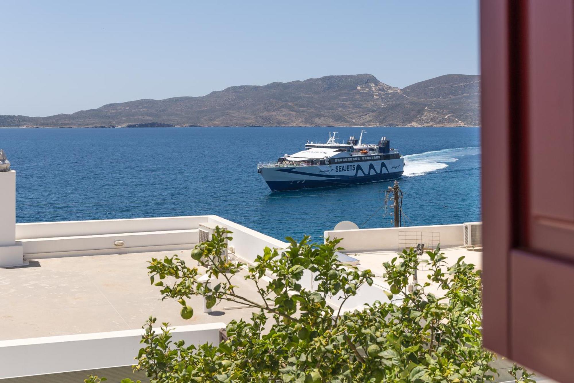Vitalis Residences - Haven Suites Adamantas  Esterno foto